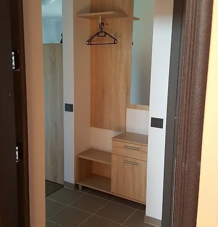 Apartment L.e.c. Travel